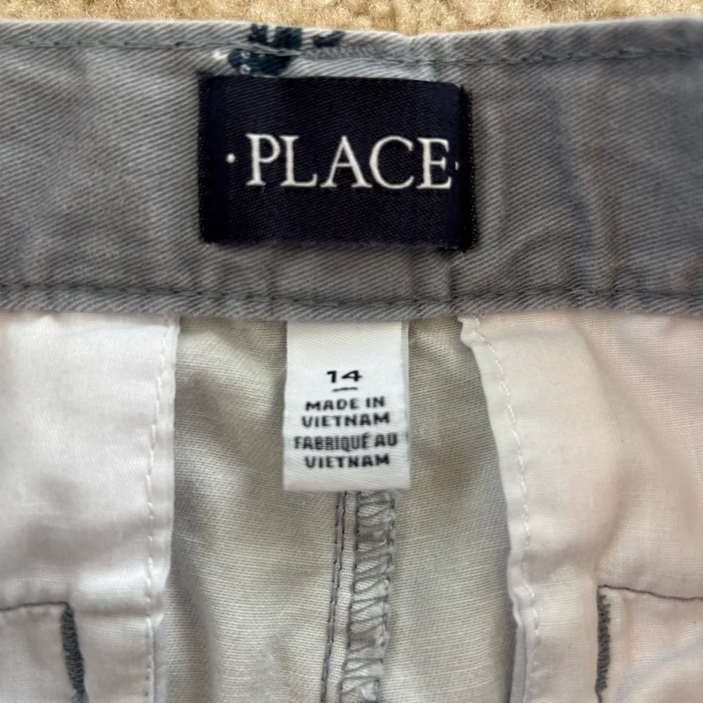 Children's Place Gray Boy's Shorts With Lizard Print Size 14